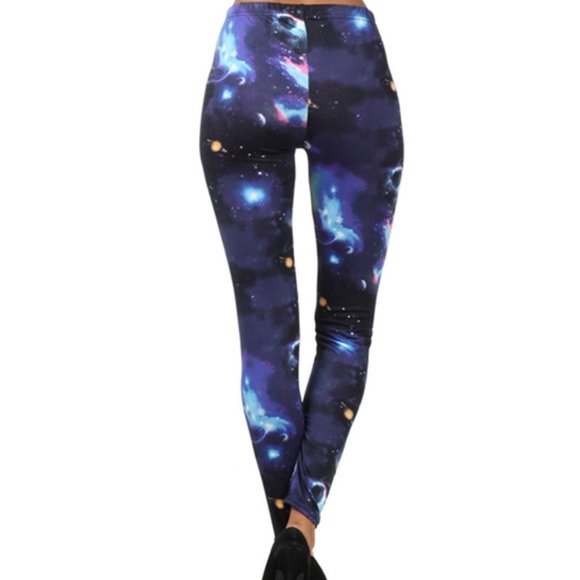 GALAXY Print Matching Co-ord T-Shirt and Stretch Leggings - Picture 5 of 9